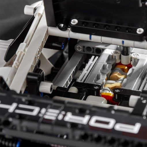 , LEGO Technic Porsche 911 RSR 42096