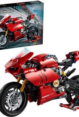 Moto costruita e montata di fronte alla confezione del set LEGO Technic Ducati Panigale V4 R 42107