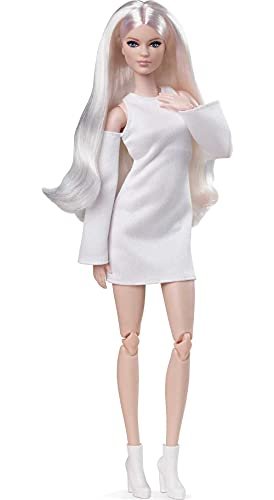 Barbie- Bambola Signature Barbie Looks Bionda, Snodata, con Abito e Stivaletti Bianchi, Giocattolo per Bambini 6+Anni, GXB28
