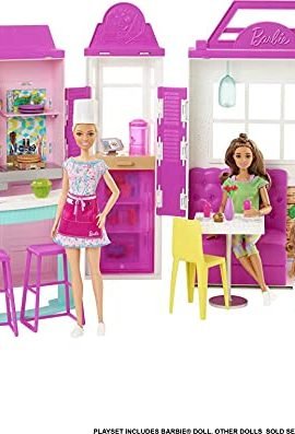 Barbie- Playset Il Ristorante con Oltre 30 Accessori da Cucina e 6 Aree da Gioco, con Bambola Inclusa, Giocattolo per Bambini 3+Anni, HGP59, Imballaggio Sostenibile [Esclusivo Amazon]