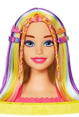 Barbie - Styling Head Capelli Arcobaleno, testa pettinabile con capelli biondi e ciocche arcobaleno fluo da acconciare, con accessori Color Reveal, giocattolo per bambini, 3+ anni, HMD78