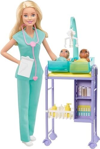 Barbie Carriere Playset Pediatra Bambola, 2 Neonati e Accessori, Giocattolo per Bambini 3+ Anni, GJM72