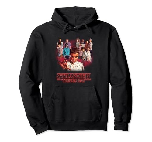 Stranger Things Day Eleven Superhero Group Portrait Felpa con Cappuccio