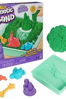 Kinetic Sand, Playset Castelli di Sabbia Verde, Sabbia Cinetica con Vaschetta, Sabbia Magica, Sabbia Verde 454gr, 3 Formine Incluse, Giocattoli per Bambini e Bambine, 3+ Anni