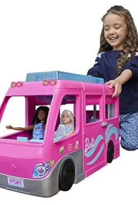 Barbie-Camper dei Sogni Playset con Veicolo, con Ruote, Piscina, Scivolo, 7 Aree Gioco e Oltre 60 Accessori da Campeggio, Giocattolo per Bambini 3+ Anni, HCD46