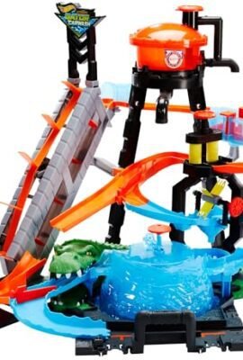 Hot Wheels Mega Autolavaggio Playset per Macchinine con Pista Selvaggia e Coccodrillo, Torre dell'Acqua, Vasca del Vortice, Un Veicolo Cambiacolore, FTB67