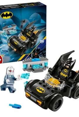 LEGO DC Batman e Batmobile Contro Mr. Freeze - Macchina Giocattolo del Supereroe con 2 Minifigure, Accessori e Starter Brick per l'Auto, Giochi per Bambini e Bambine da 4 Anni in su, Idea Regalo 76301