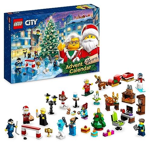 LEGO 60381 City Calendario dell'Avvento 2023 con 24 Regali, Incluse le Figure di Babbo Natale e della Renna, e Tappeto da Gioco Invernale, Regalo Natalizio per Bambini e Ragazzi