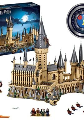 LEGO Harry Potter Hogwarts Castle, for ages 16 and up (71043)