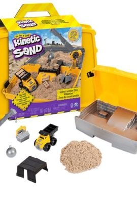 Kinetic Sand Construction Site Suitcase with Vehicle and 907 g of Sand, Ages 3+ - 6055877
